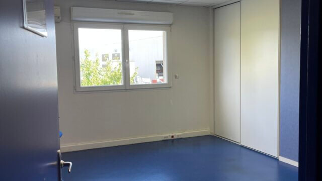 Bureau-209-1