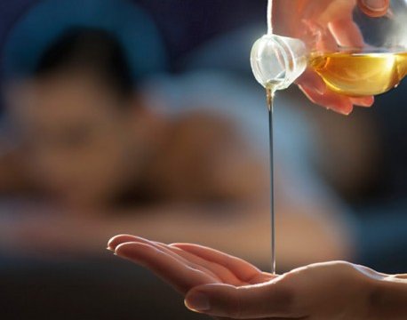 massage-aux-huiles-chaudes-2.jpeg