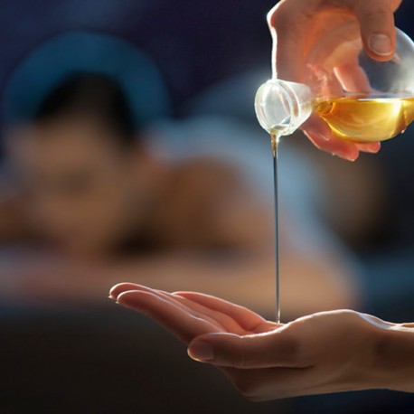 massage-aux-huiles-chaudes-2.jpeg